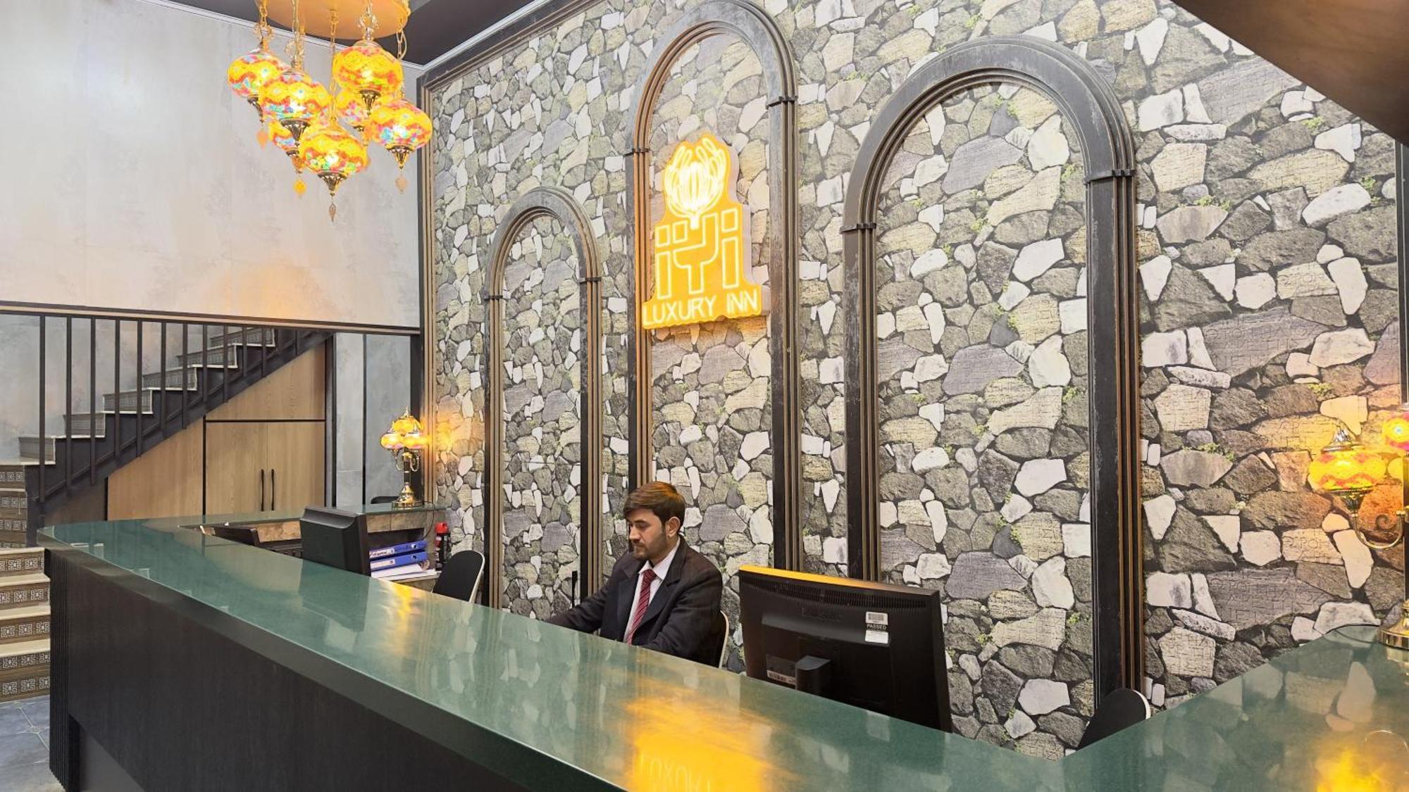 Iyi Luxury Inn Swat Saidu Sharif Luaran gambar