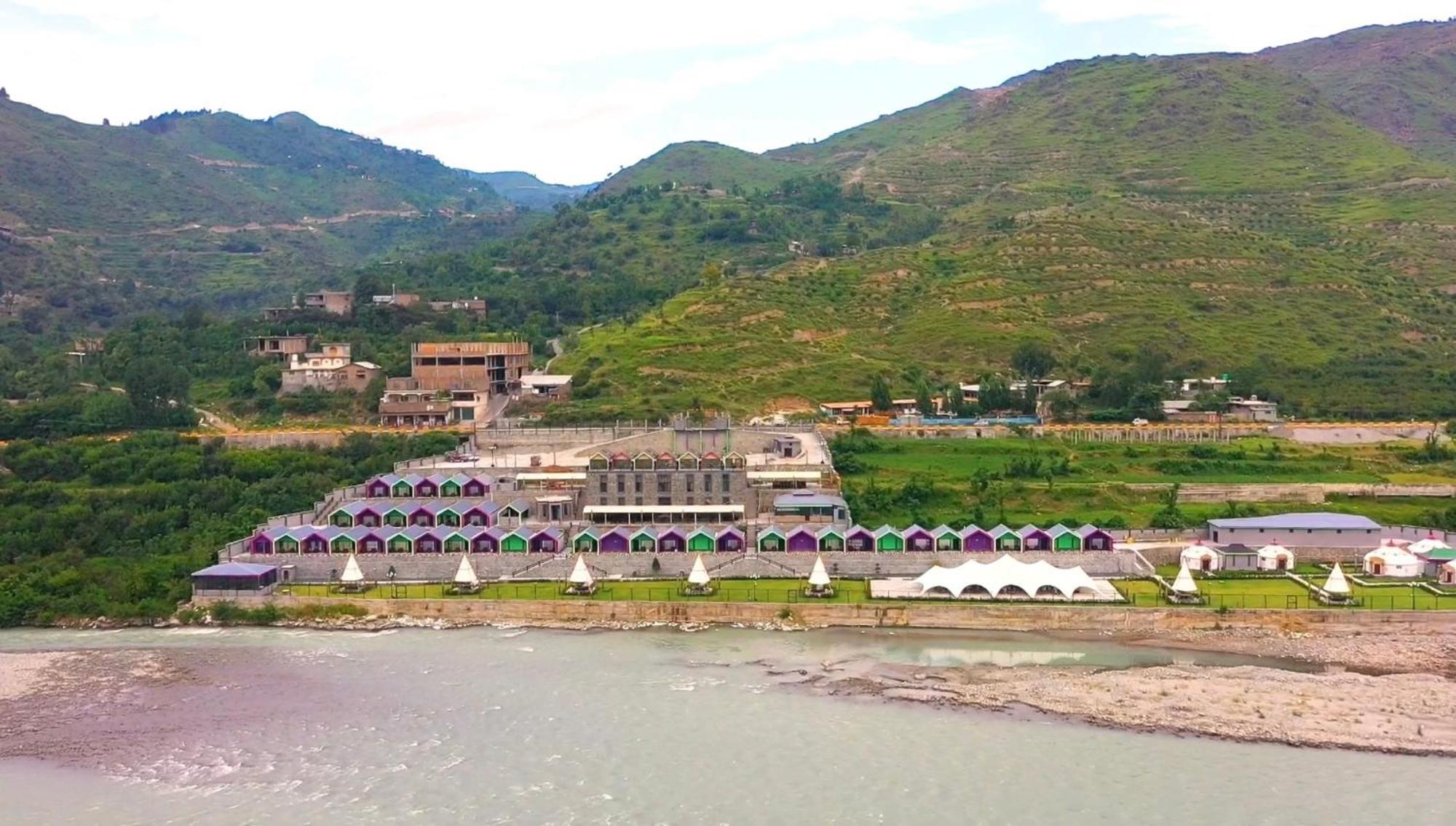 Iyi Luxury Inn Swat Saidu Sharif Luaran gambar
