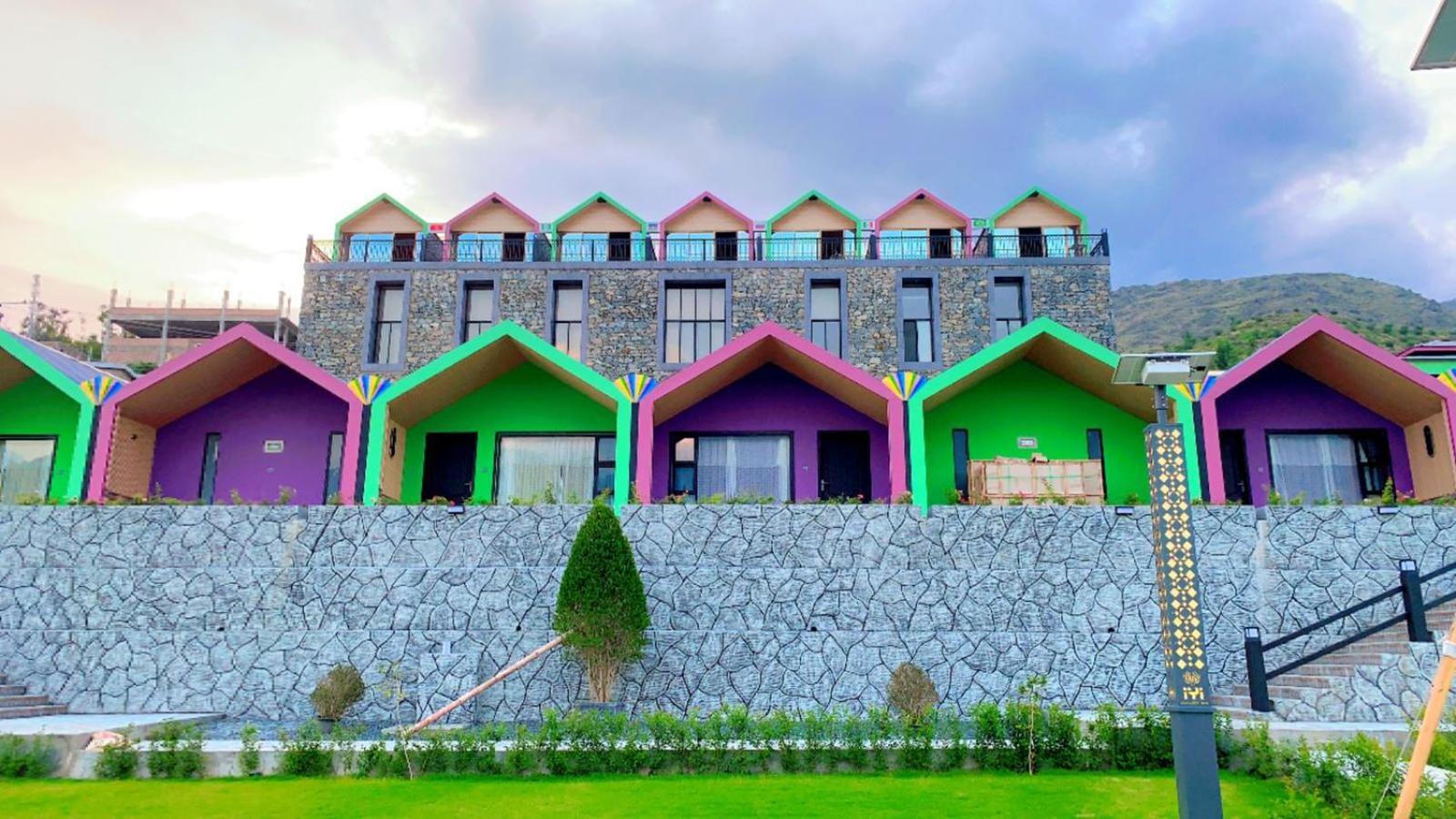 Iyi Luxury Inn Swat Saidu Sharif Luaran gambar